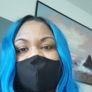 Meet your Posher, Demetrice